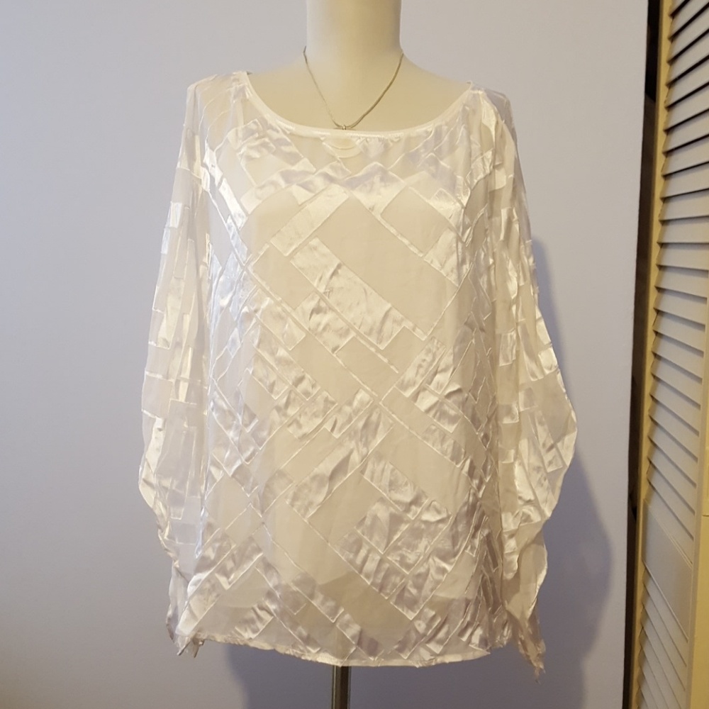 Women's blouse by White House/ Black Market